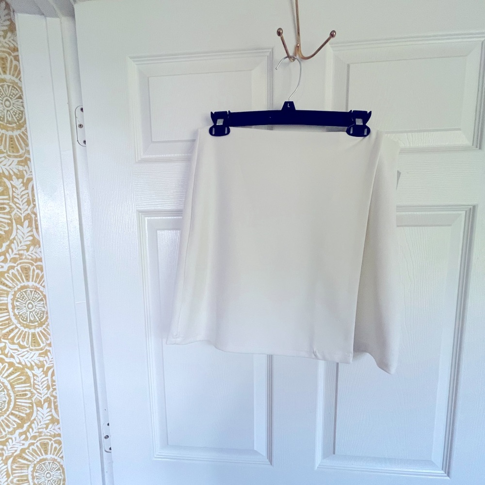 Lizard Thicket White Skirt NWT